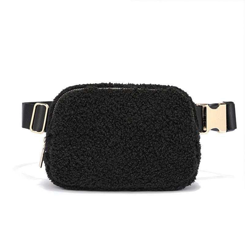 CROSSBODY BAG FLEECE - SCHWARZ